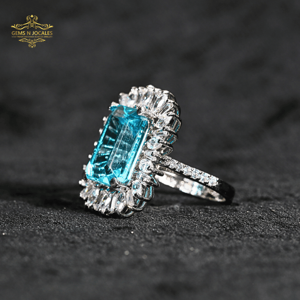 Modern Sophistication Silver 925 Ring RN-122