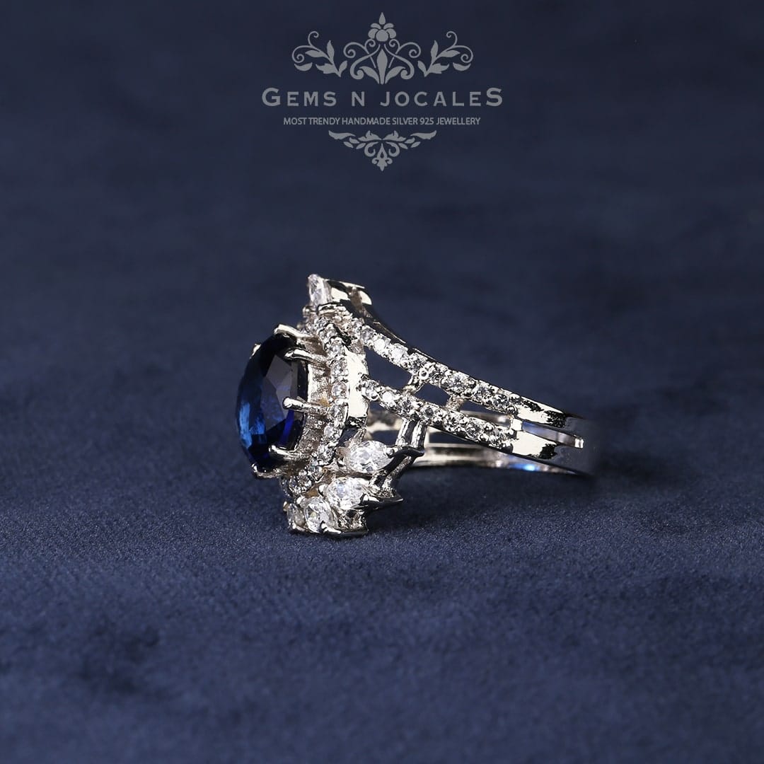 RN-033 Magnificent Monarchy Silver 925 Ring