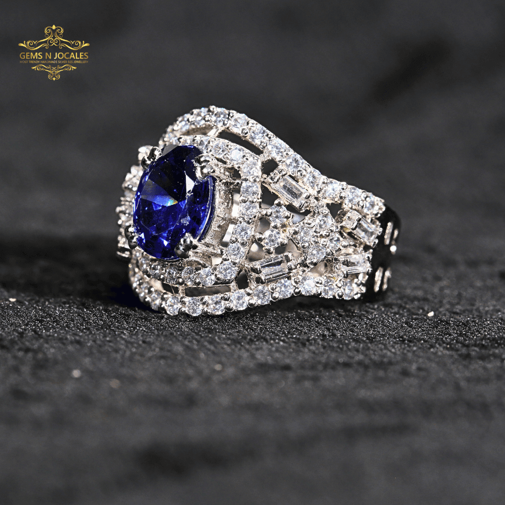 Regal Charm Silver 925 Ring RN-120