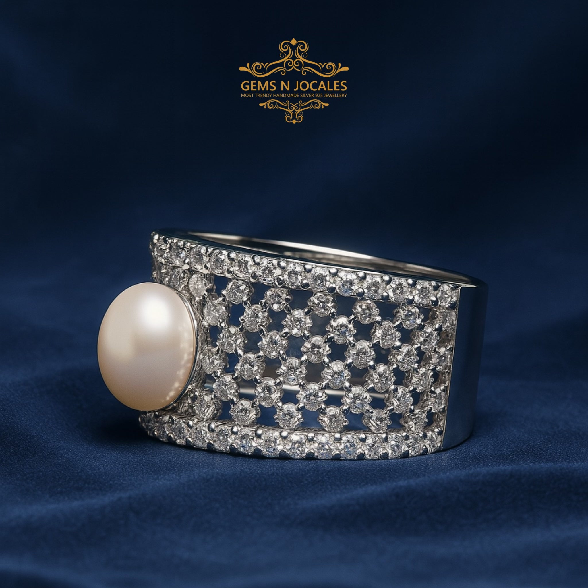 RN-018 Lavish Luminance Silver 925 Ring