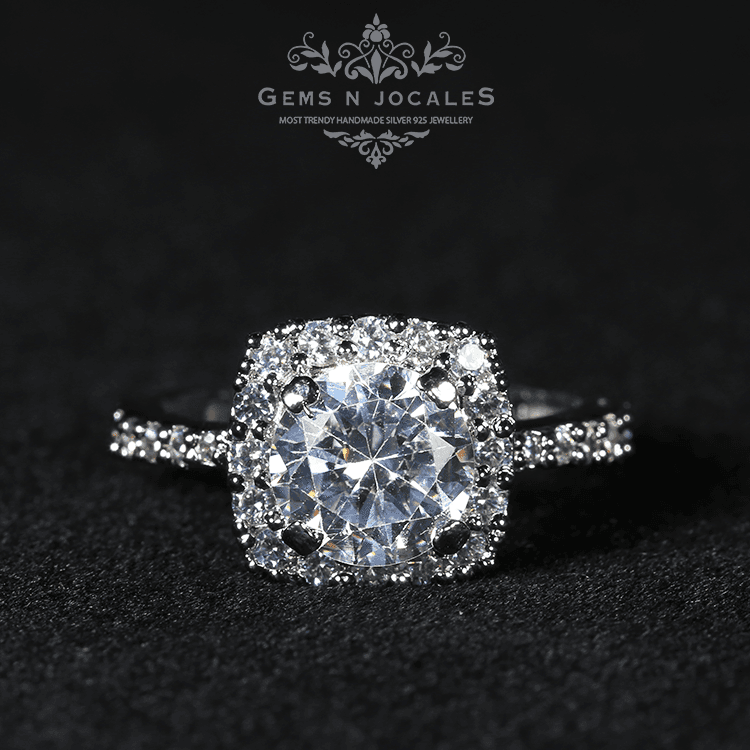 RN-076 Luxurious Luminary Silver 925 Ring